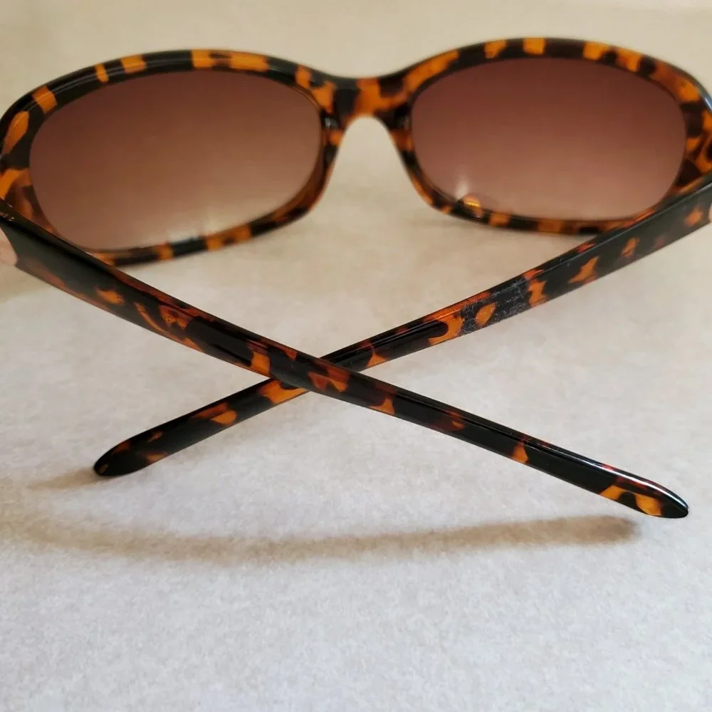 Sunglasses - Tortoise Shell